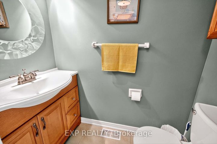 Photo 19 at 32 Collins Crescent, Brampton North, Brampton