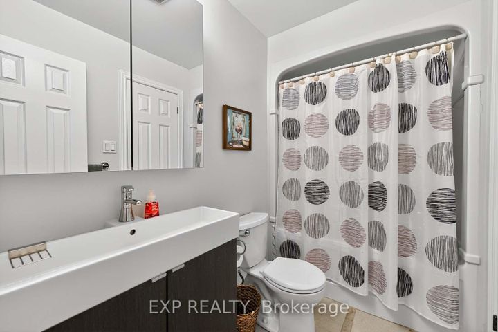 Photo 23 at 32 Collins Crescent, Brampton North, Brampton