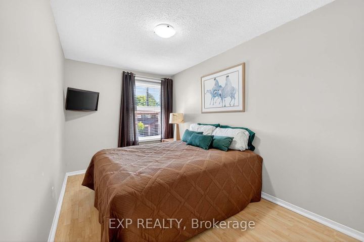 Photo 24 at 32 Collins Crescent, Brampton North, Brampton