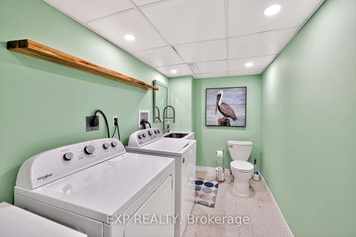 Photo 33 at 32 Collins Crescent, Brampton North, Brampton