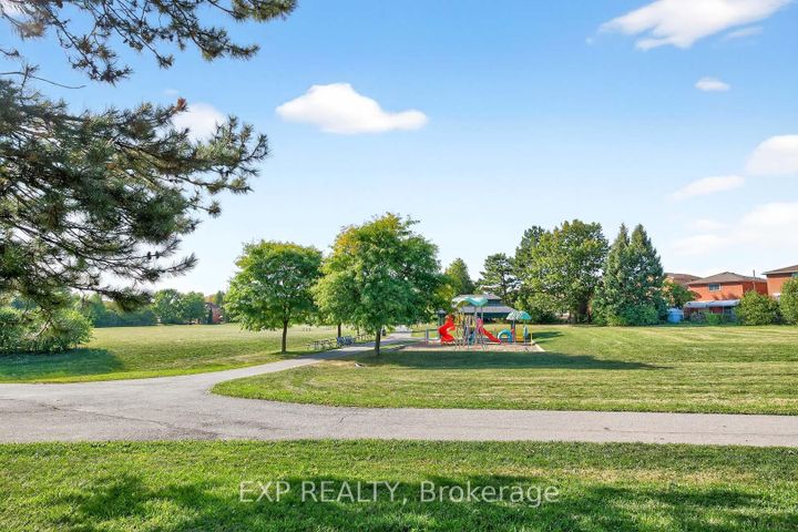 Photo 38 at 32 Collins Crescent, Brampton North, Brampton