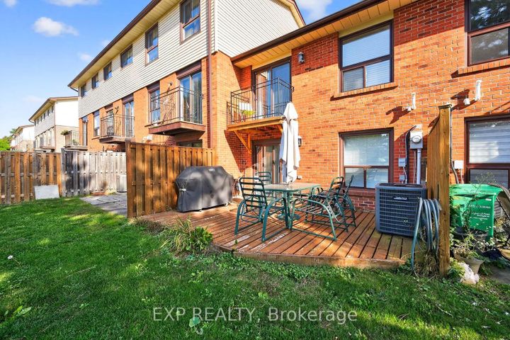 Photo 40 at 32 Collins Crescent, Brampton North, Brampton