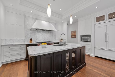 Photo 5 at 1717B Bathurst Street, Forest Hill South, Toronto
