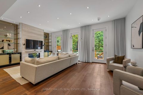 Photo 16 at 1717B Bathurst Street, Forest Hill South, Toronto