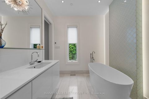Photo 24 at 1717B Bathurst Street, Forest Hill South, Toronto