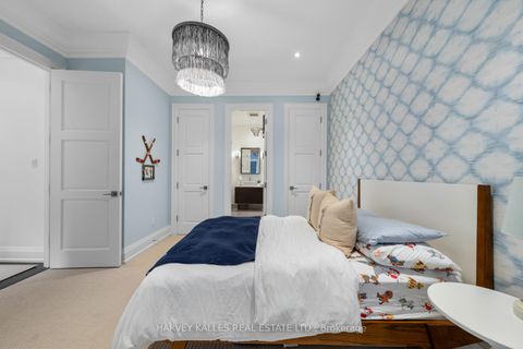 Photo 35 at 1717B Bathurst Street, Forest Hill South, Toronto