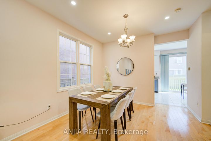 Photo 12 at 131 Winston Castle Drive, Berczy, Markham