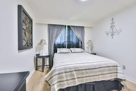 Photo 4 at 32 Lonsdale Place, Grove East, Barrie