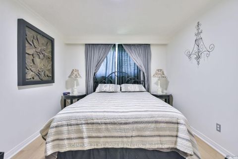 Photo 5 at 32 Lonsdale Place, Grove East, Barrie