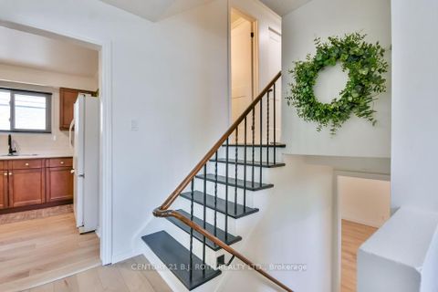 Photo 9 at 32 Lonsdale Place, Grove East, Barrie
