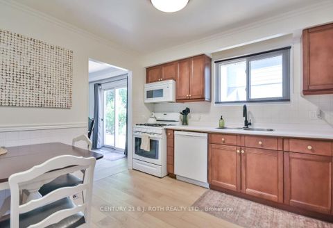 Photo 12 at 32 Lonsdale Place, Grove East, Barrie