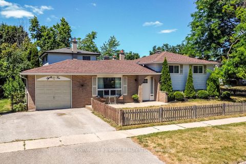 Photo 18 at 32 Lonsdale Place, Grove East, Barrie Photo 18 at 32 Lonsdale Place, Grove East, Barrie