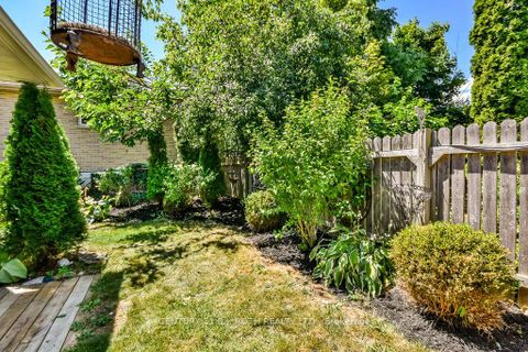 Photo 33 at 32 Lonsdale Place, Grove East, Barrie