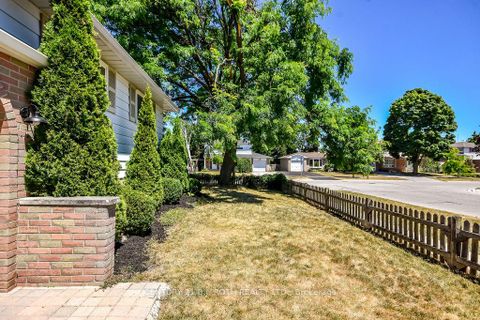 Photo 37 at 32 Lonsdale Place, Grove East, Barrie