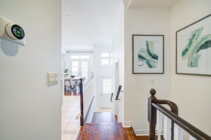 Photo 20 at 24 - 1008 ON BOGART Circle, College Manor, Newmarket