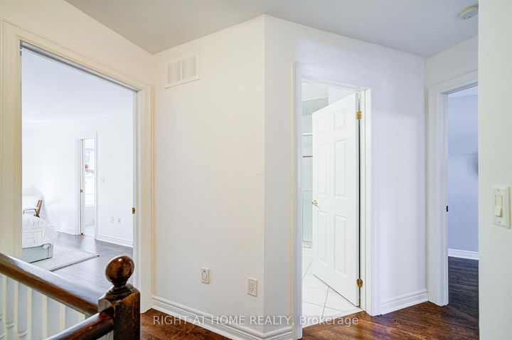 Photo 23 at 24 - 1008 ON BOGART Circle, College Manor, Newmarket