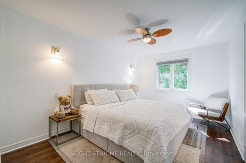 Photo 32 at 24 - 1008 ON BOGART Circle, College Manor, Newmarket