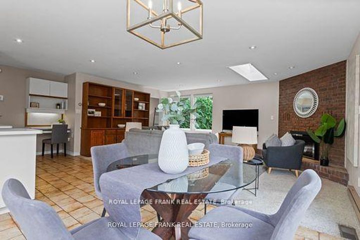 Photo 13 at 848 Swiss Heights, Pinecrest, Oshawa