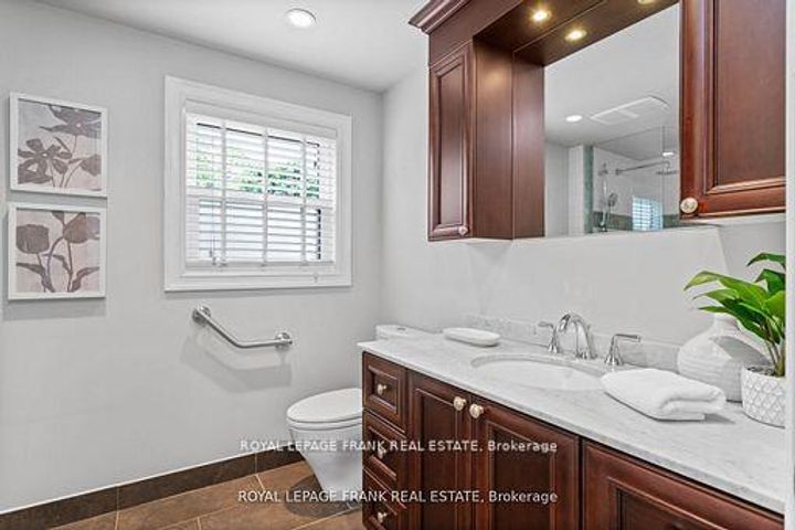 Photo 23 at 848 Swiss Heights, Pinecrest, Oshawa