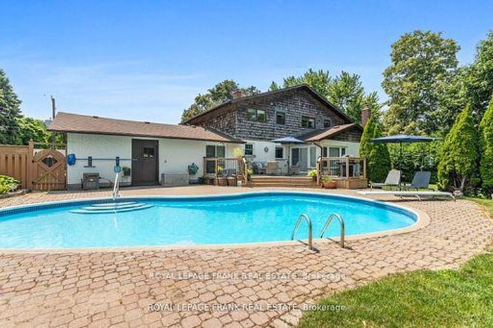 Photo 36 at 848 Swiss Heights, Pinecrest, Oshawa