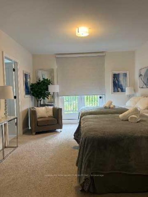 Photo 24 at 15 West Village Lane, Angus Glen, Markham