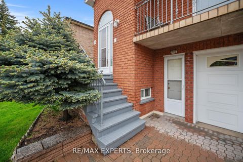 Photo 2 at 9 Richbell Street, Brownridge, Vaughan