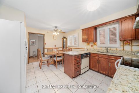 Photo 13 at 9 Richbell Street, Brownridge, Vaughan