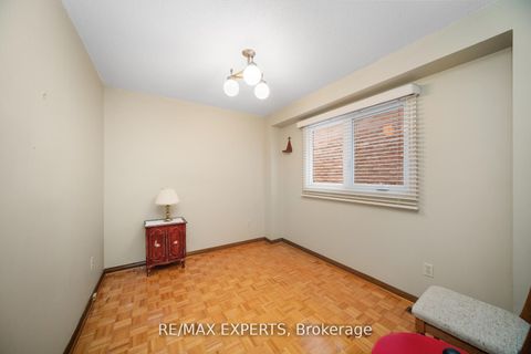 Photo 22 at 9 Richbell Street, Brownridge, Vaughan