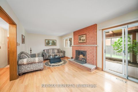 Photo 24 at 9 Richbell Street, Brownridge, Vaughan