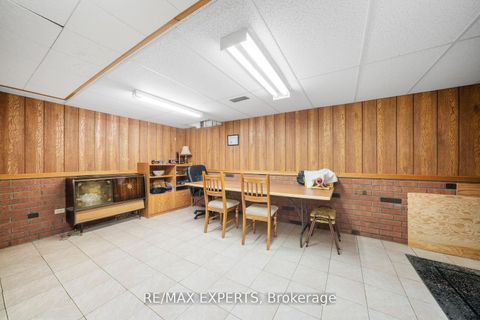 Photo 28 at 9 Richbell Street, Brownridge, Vaughan
