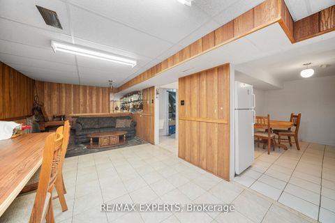 Photo 30 at 9 Richbell Street, Brownridge, Vaughan