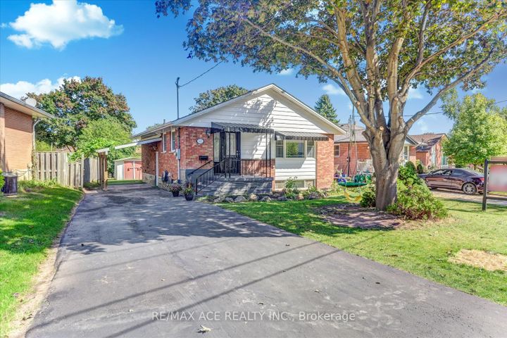 Photo 1 at 571 Farewell Street, Donevan, Oshawa