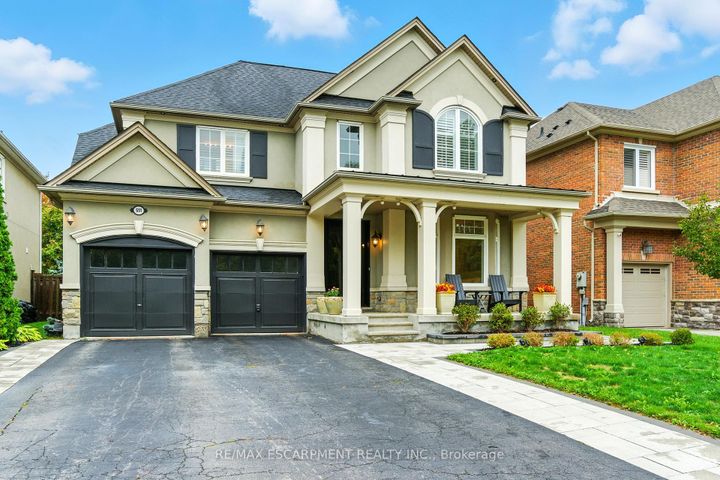 Photo 2 at 691 Merlot Court, Lorne Park, Mississauga