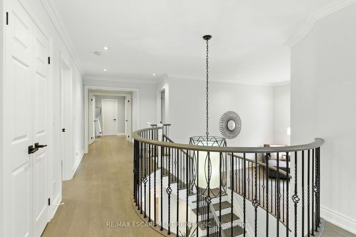 Photo 24 at 691 Merlot Court, Lorne Park, Mississauga