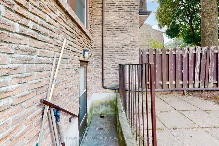 Photo 43 at 32 L'amoreaux Drive, L'Amoreaux, Toronto