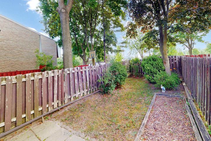 Photo 44 at 32 L'amoreaux Drive, L'Amoreaux, Toronto