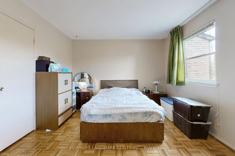Photo 20 at 32 L'amoreaux Drive, L'Amoreaux, Toronto
