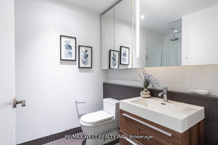 Photo 10 at 209 - 8 Dovercourt Road, Little Portugal, Toronto