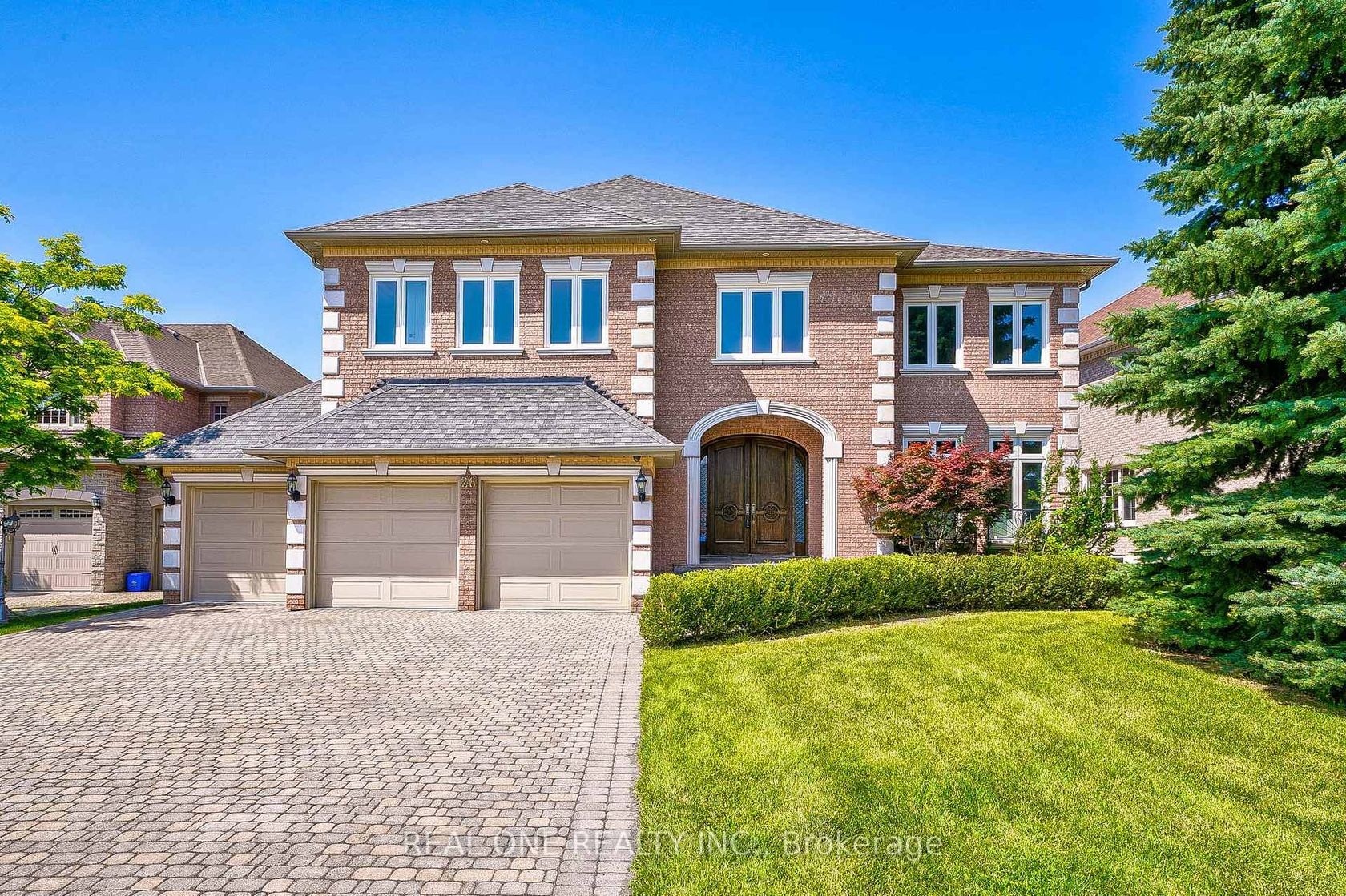 26 Clarendon Drive, Bayview Hill, Richmond Hill 2