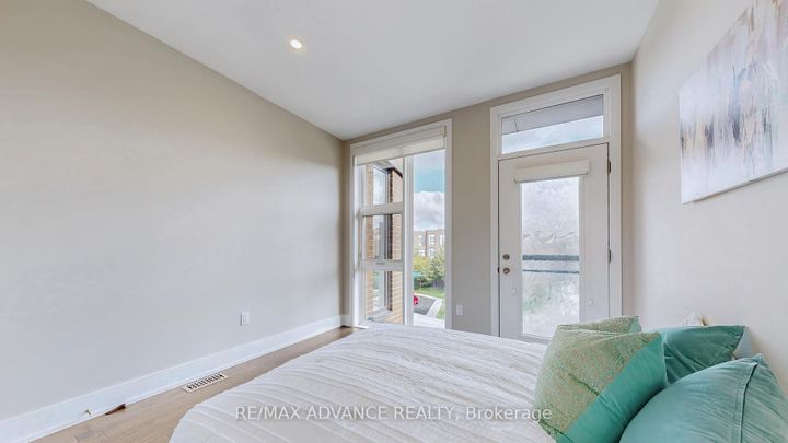 Photo 30 at 32 Crestridge Drive, Patterson, Vaughan
