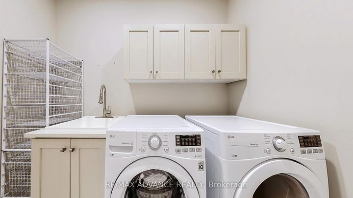 Photo 35 at 32 Crestridge Drive, Patterson, Vaughan