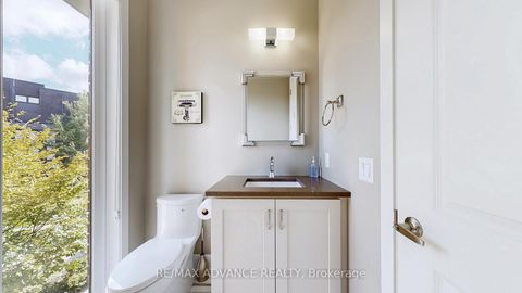 Photo 19 at 32 Crestridge Drive, Patterson, Vaughan