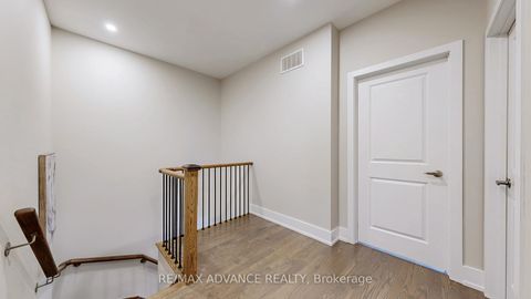 Photo 20 at 32 Crestridge Drive, Patterson, Vaughan
