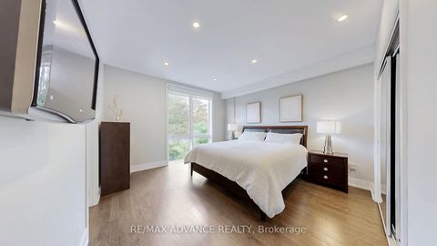 Photo 21 at 32 Crestridge Drive, Patterson, Vaughan