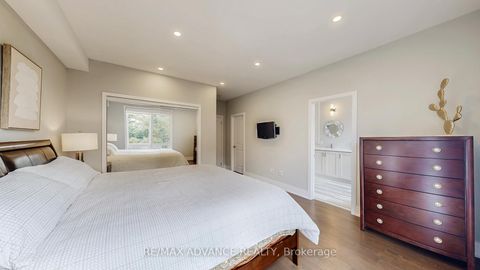 Photo 24 at 32 Crestridge Drive, Patterson, Vaughan