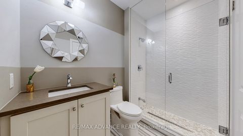 Photo 34 at 32 Crestridge Drive, Patterson, Vaughan