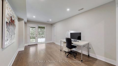 Photo 36 at 32 Crestridge Drive, Patterson, Vaughan
