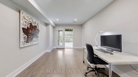 Photo 37 at 32 Crestridge Drive, Patterson, Vaughan