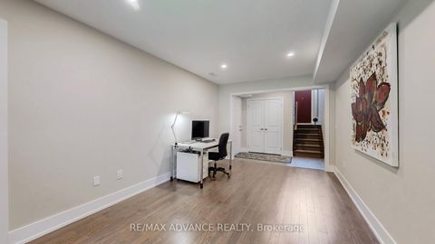 Photo 38 at 32 Crestridge Drive, Patterson, Vaughan