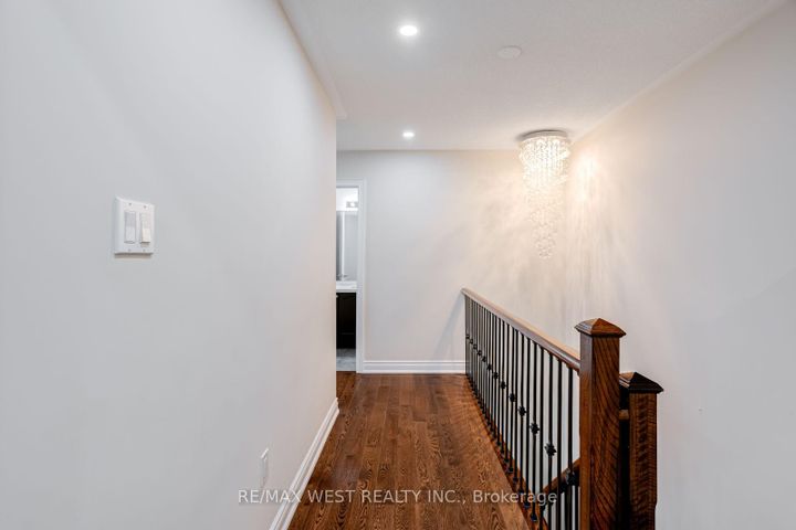 Photo 20 at 238 Wardlaw Place, Vellore Village, Vaughan